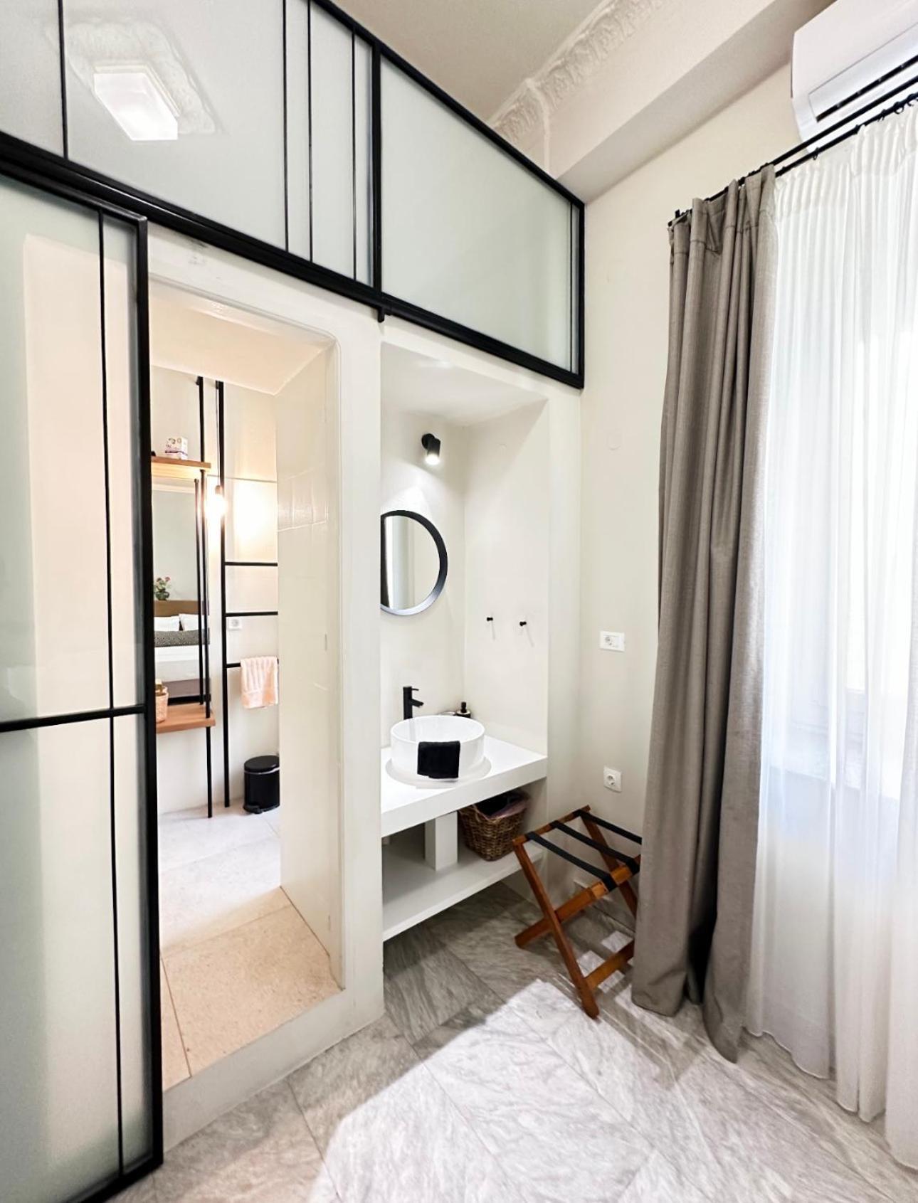 Oiko Mini Suites Ερμούπολη Εξωτερικό φωτογραφία