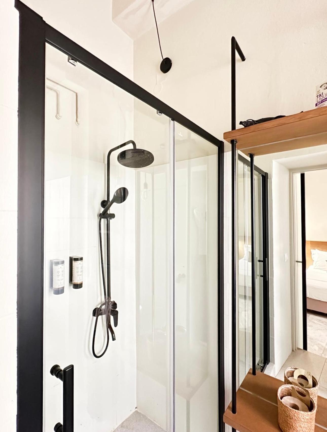 Oiko Mini Suites Ερμούπολη Εξωτερικό φωτογραφία