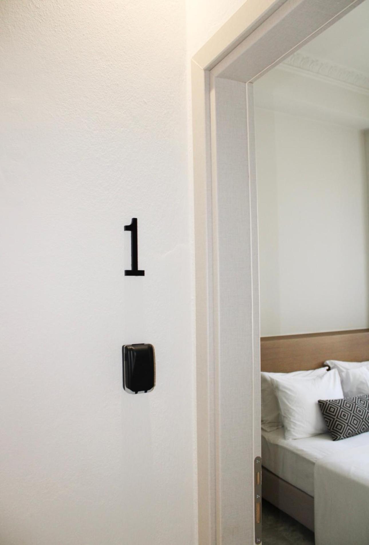 Oiko Mini Suites Ερμούπολη Εξωτερικό φωτογραφία