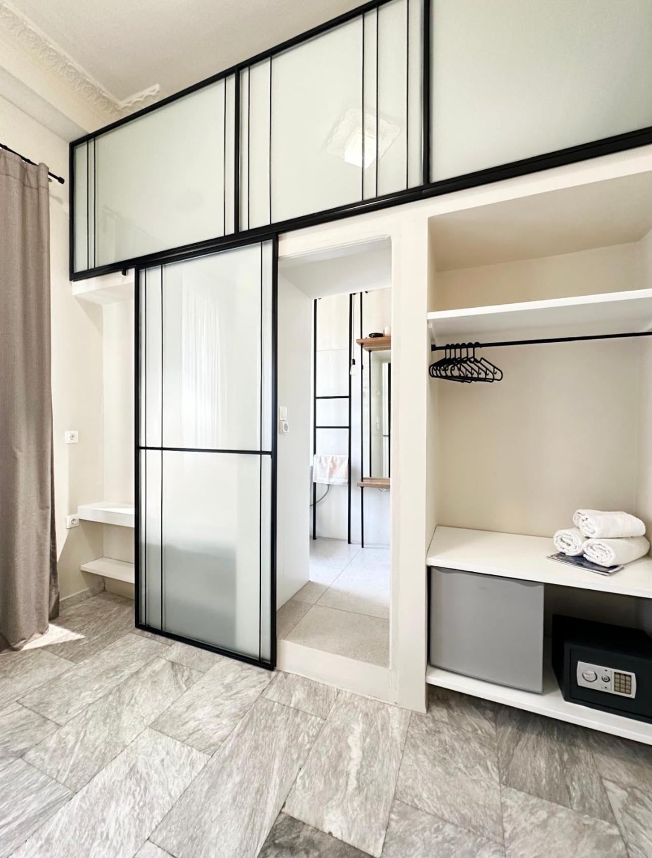 Oiko Mini Suites Ερμούπολη Εξωτερικό φωτογραφία