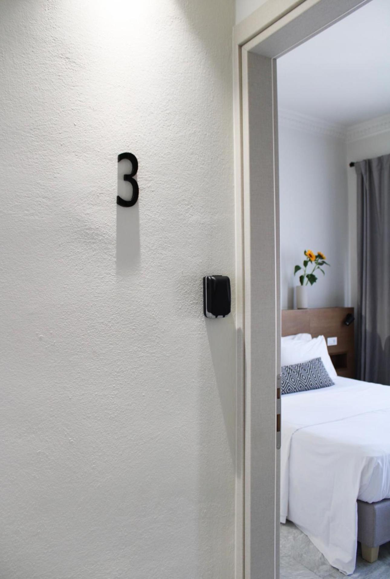 Oiko Mini Suites Ερμούπολη Εξωτερικό φωτογραφία