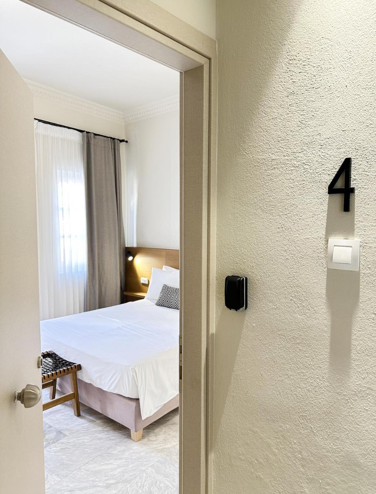 Oiko Mini Suites Ερμούπολη Εξωτερικό φωτογραφία